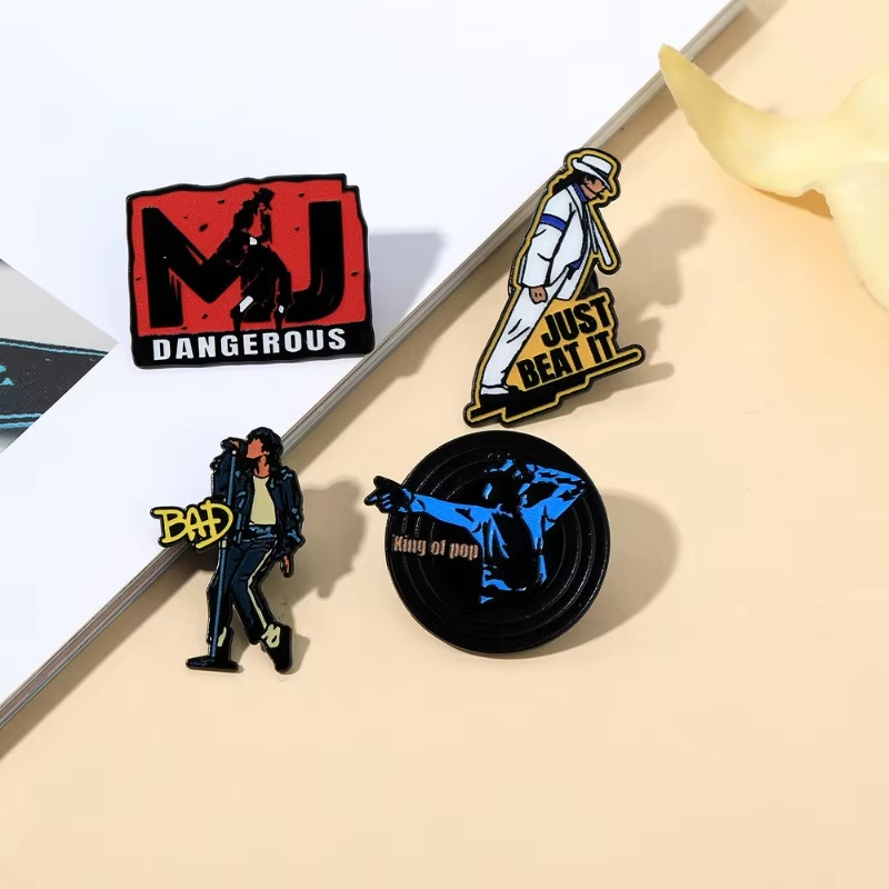 1pcs Pin Penari Pop Michael Ja - Hunter X Hunter Uniform ulasan dan harga